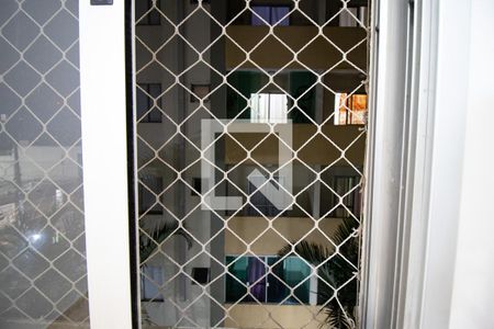 Vista do Quarto 1 de apartamento para alugar com 2 quartos, 47m² em Vila Carmosina, São Paulo