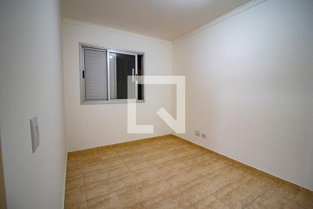 Quarto 1 de apartamento para alugar com 2 quartos, 47m² em Vila Carmosina, São Paulo