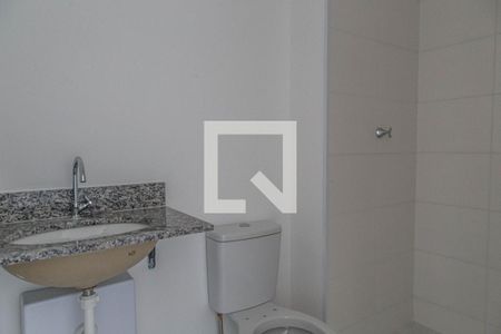 Banheiro de kitnet/studio para alugar com 1 quarto, 23m² em Quarta Parada, São Paulo