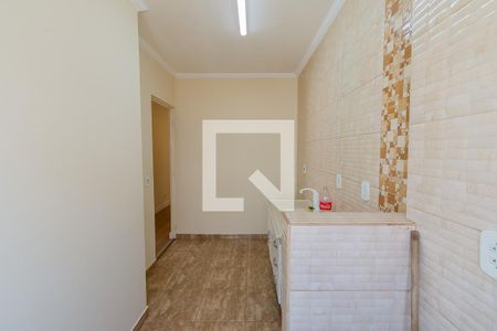 Apartamento para alugar com 42m², 2 quartos e 1 vaga Apartamento para alugar com 42m², 2 quartos e 1 vagaCozinha e Área de Serviço