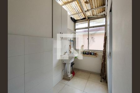 Apartamento à venda com 81m², 3 quartos e 1 vagaÁrea de Serviço