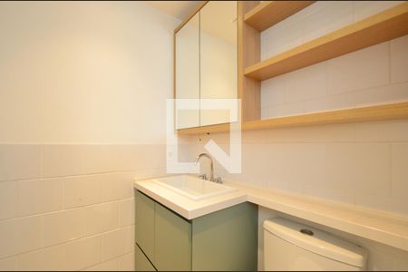 Apartamento à venda com 69m², 2 quartos e 1 vaga Apartamento à venda com 69m², 2 quartos e 1 vagaBanheiro da Suíte