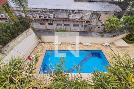 Apartamento à venda com 68m², 2 quartos e 1 vagaÁrea comum - Piscina