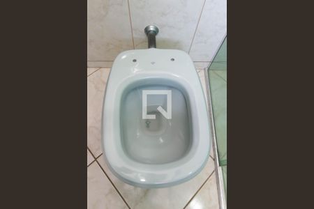 Casa para alugar com 245m², 4 quartos e 4 vagas Casa para alugar com 245m², 4 quartos e 4 vagasDetalhe banheiro