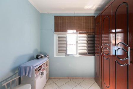 Casa para alugar com 245m², 4 quartos e 4 vagas Casa para alugar com 245m², 4 quartos e 4 vagasQuarto