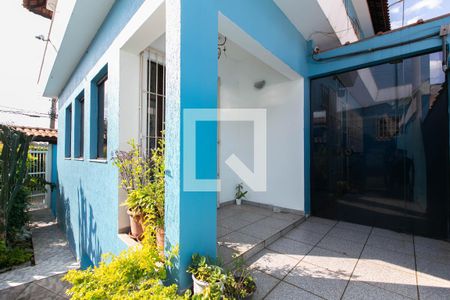 Casa para alugar com 245m², 4 quartos e 4 vagas Casa para alugar com 245m², 4 quartos e 4 vagasEntrada