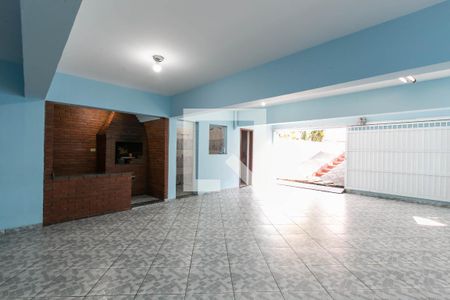 Casa para alugar com 245m², 4 quartos e 4 vagas Casa para alugar com 245m², 4 quartos e 4 vagasGaragem