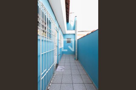 Casa para alugar com 245m², 4 quartos e 4 vagas Casa para alugar com 245m², 4 quartos e 4 vagasEntrada