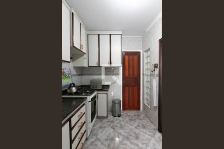 Casa para alugar com 245m², 4 quartos e 4 vagas Casa para alugar com 245m², 4 quartos e 4 vagasCozinha - Armários