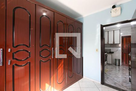 Casa para alugar com 245m², 4 quartos e 4 vagas Casa para alugar com 245m², 4 quartos e 4 vagasQuarto