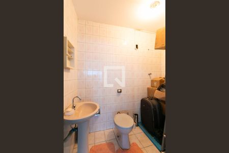 Casa para alugar com 245m², 4 quartos e 4 vagas Casa para alugar com 245m², 4 quartos e 4 vagasBanheiro 6