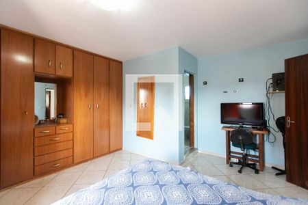 Casa para alugar com 245m², 4 quartos e 4 vagas Casa para alugar com 245m², 4 quartos e 4 vagasSuíte 1