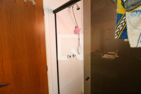 Casa de condomínio para alugar com 83m², 2 quartos e 2 vagasBanheiro