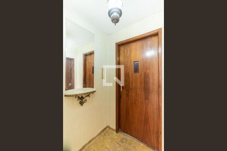 Apartamento à venda com 142m², 3 quartos e 1 vaga Apartamento à venda com 142m², 3 quartos e 1 vagaEntrada Privativa