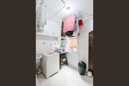 Casa à venda com 200m², 3 quartos e 4 vagasÁrea de serviço 