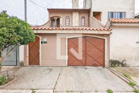 Casa à venda com 200m², 3 quartos e 4 vagasFachada 
