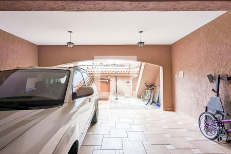 Casa à venda com 200m², 3 quartos e 4 vagasGaragem