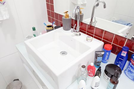 Casa à venda com 200m², 3 quartos e 4 vagasBanheiro da suíte 