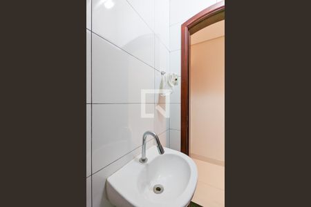 Casa à venda com 200m², 3 quartos e 4 vagasLavabo 