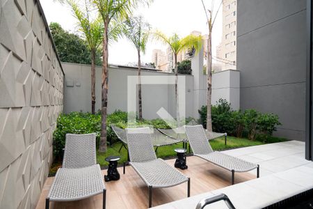 Studio à venda com 22m², 1 quarto e sem vaga Studio à venda com 22m², 1 quarto e sem vagaPiscina