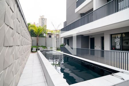 Studio à venda com 22m², 1 quarto e sem vaga Studio à venda com 22m², 1 quarto e sem vagaPiscina