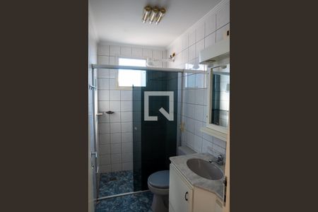 Apartamento à venda com 70m², 3 quartos e 2 vagas Apartamento à venda com 70m², 3 quartos e 2 vagasBanheiro da Suíte