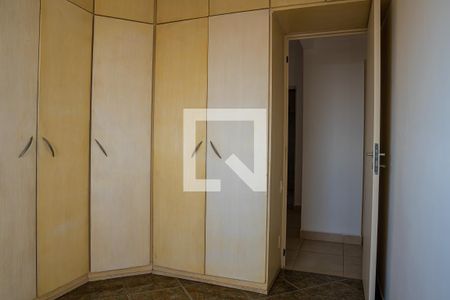 Apartamento à venda com 70m², 3 quartos e 2 vagas Apartamento à venda com 70m², 3 quartos e 2 vagasQuarto 1