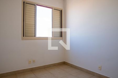 Apartamento à venda com 70m², 3 quartos e 2 vagas Apartamento à venda com 70m², 3 quartos e 2 vagasQuarto 2
