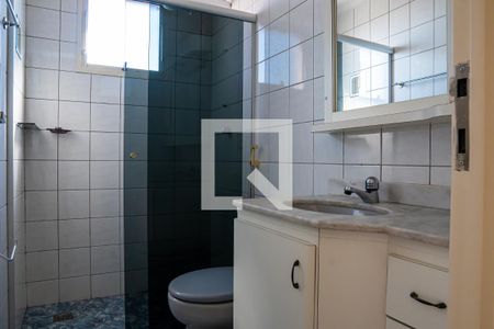 Apartamento à venda com 70m², 3 quartos e 2 vagas Apartamento à venda com 70m², 3 quartos e 2 vagasBanheiro da Suíte