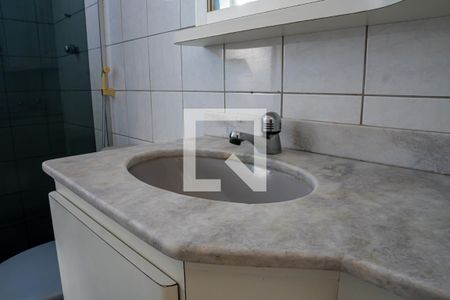 Apartamento à venda com 70m², 3 quartos e 2 vagas Apartamento à venda com 70m², 3 quartos e 2 vagasBanheiro da Suíte