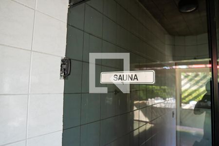 Apartamento à venda com 70m², 3 quartos e 2 vagas Apartamento à venda com 70m², 3 quartos e 2 vagasÁrea comum - Churrasqueira