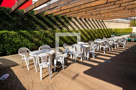 Apartamento à venda com 70m², 3 quartos e 2 vagas Apartamento à venda com 70m², 3 quartos e 2 vagasÁrea comum - Churrasqueira