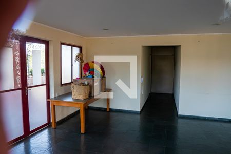 Apartamento à venda com 70m², 3 quartos e 2 vagas Apartamento à venda com 70m², 3 quartos e 2 vagasÁrea comum - Salão de festas