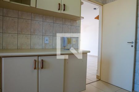 Apartamento à venda com 70m², 3 quartos e 2 vagas Apartamento à venda com 70m², 3 quartos e 2 vagasCozinha
