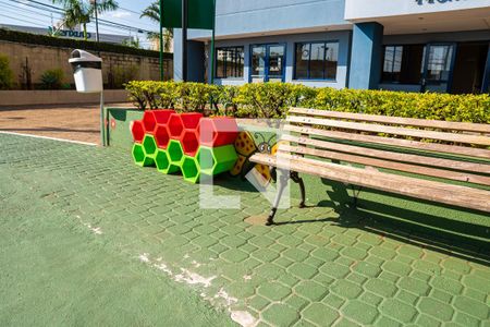 Apartamento à venda com 70m², 3 quartos e 2 vagas Apartamento à venda com 70m², 3 quartos e 2 vagasÁrea Comum - Playground