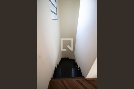 Escada de casa de condomínio à venda com 3 quartos, 140m² em Vila Taquari, São Paulo