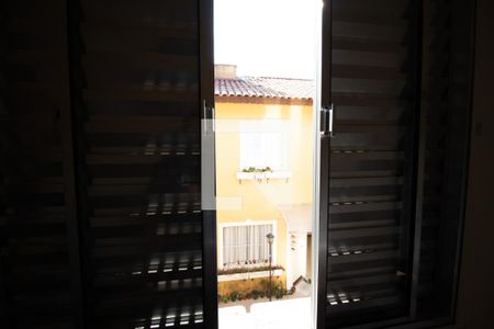 Casa de condomínio à venda com 140m², 3 quartos e 1 vaga Casa de condomínio à venda com 140m², 3 quartos e 1 vagaVista