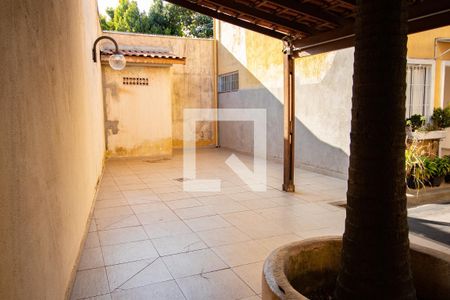 Casa de condomínio à venda com 140m², 3 quartos e 1 vaga Casa de condomínio à venda com 140m², 3 quartos e 1 vagaÁrea comum - Salão de festas