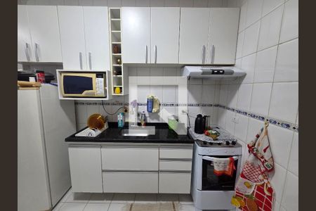 Cozinha de apartamento para alugar com 2 quartos, 96m² em Canto do Forte, Praia Grande