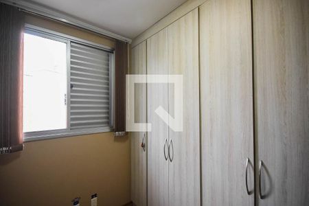 Quarto 1 de apartamento para alugar com 2 quartos, 45m² em Parque Munhoz, São Paulo