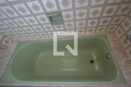 Apartamento para alugar com 150m², 3 quartos e 2 vagasBanheira