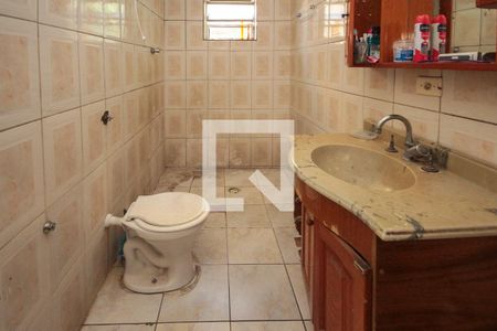 Casa à venda com 212m², 4 quartos e 5 vagasBanheiro