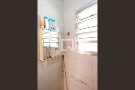 Casa à venda com 450m², 4 quartos e 2 vagasBanheiro de Serviço