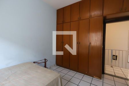 Casa à venda com 450m², 4 quartos e 2 vagasQuarto 1