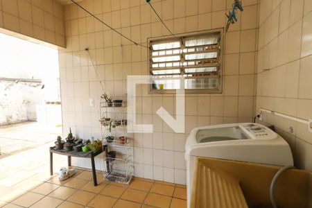 Casa à venda com 450m², 4 quartos e 2 vagasLavanderia