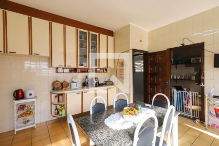 Casa à venda com 450m², 4 quartos e 2 vagasCozinha