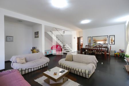 Sala de casa à venda com 4 quartos, 450m² em Vila Santa Maria, São Paulo