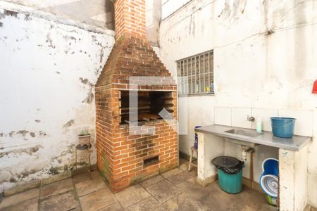 Casa à venda com 450m², 4 quartos e 2 vagasQuintal