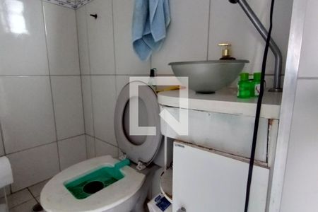 Banheiro 2 Casa 1 de casa à venda com 8 quartos, 300m² em Vila Paranagua, São Paulo