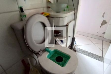 Banheiro 2 Casa 1 de casa à venda com 8 quartos, 300m² em Vila Paranagua, São Paulo